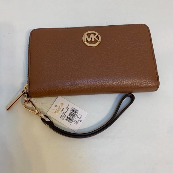 SOLD! MICHAEL KORS FULTON Large Phone Wristlet Wallet Acorn Brown Leather NWT - Picture 11 of 11
